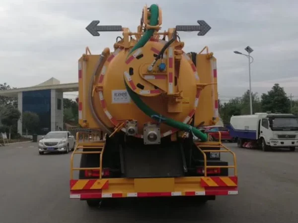 10CBM DONGFENG Combined Sewer Truck Back