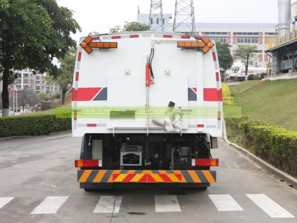 16CBM Pressure Washing Sweeper Truck Back Details