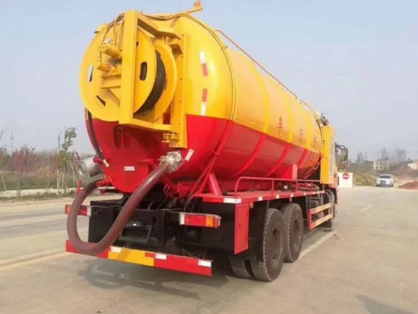 16cbm Combination Jetting Cleaning Truck Back