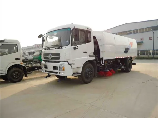 DONGFENG Large Road Sweeping Truck Side