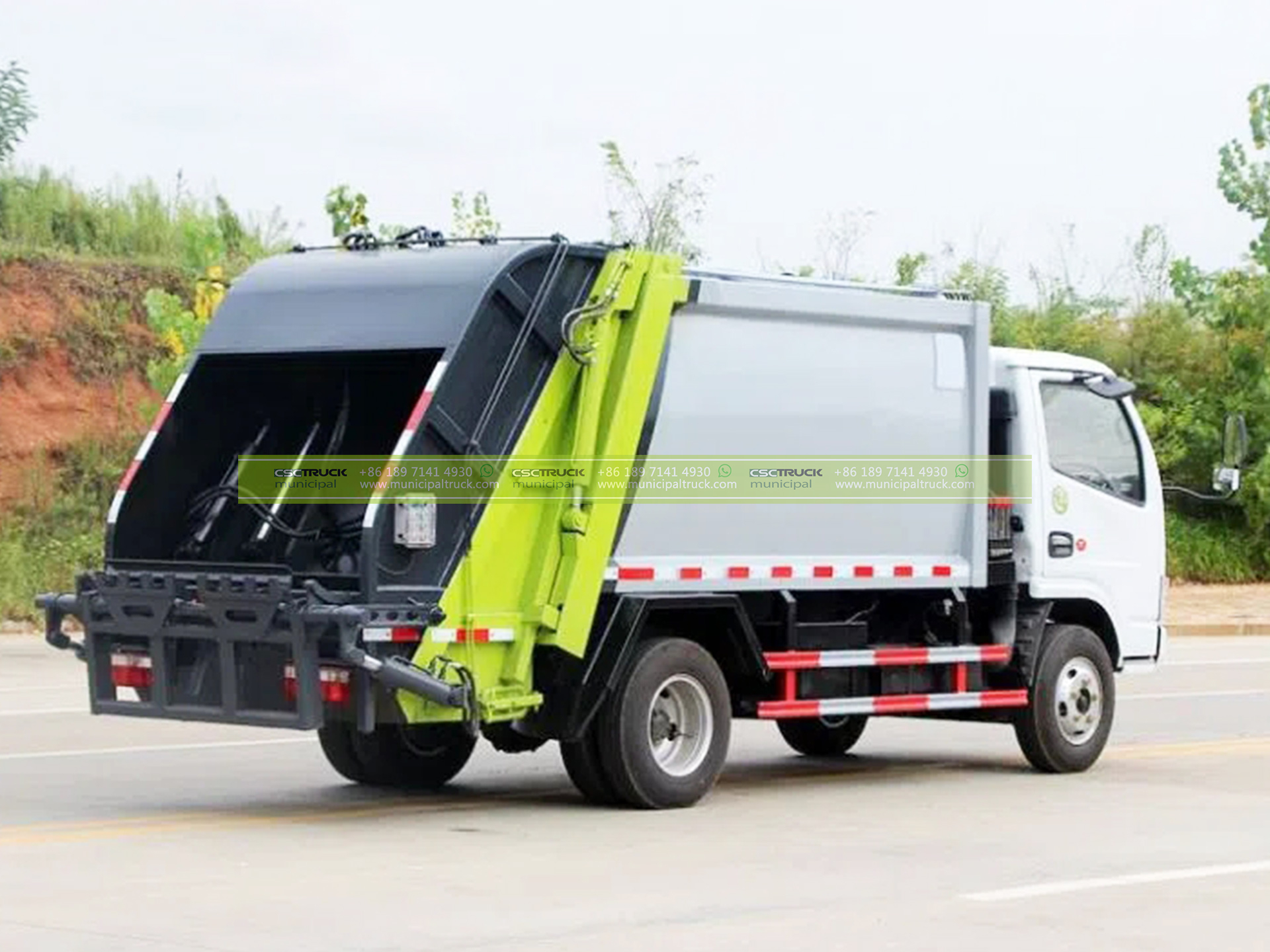6CBM Rear Loader Garbage Truck 9 6CBM Rear Loader Garbage Truck Back Details