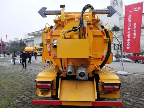 6cbm Dongfeng Sewer Jetting Truck Back