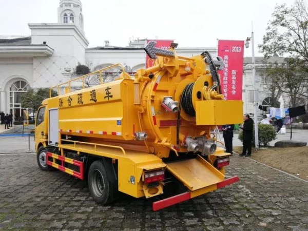 6cbm Dongfeng Sewer Jetting Truck Left Back