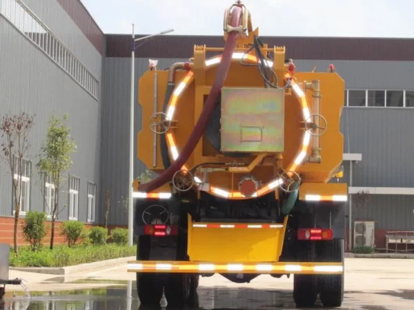 8cbm Combined Vacuum Sewer Truck Back