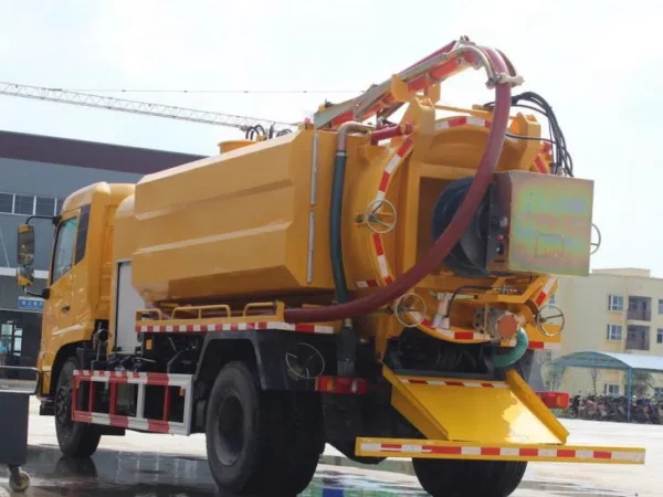 8cbm Combined Vacuum Sewer Truck Right Body