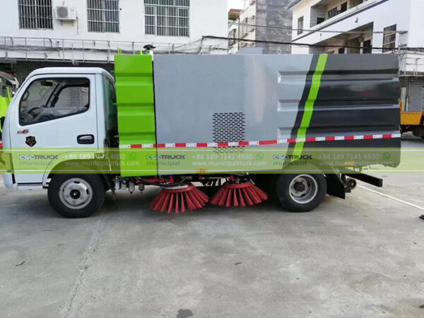 DFAC Small Road Sweeper Cleaning Truck Front