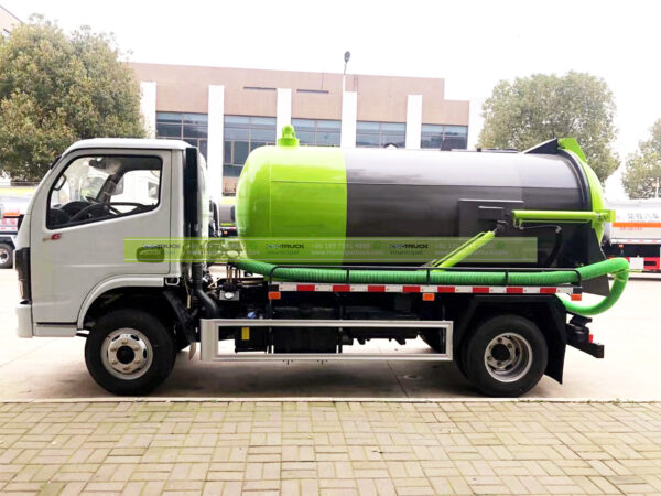 DONGFENG 8 Ton Liquid Vacuum Tanker Truck Right