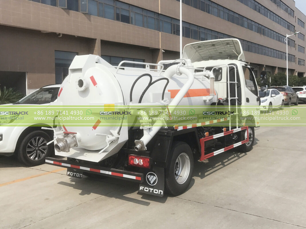 FOTON 8 Ton Small Vacuum Sewer Truck Back Detail