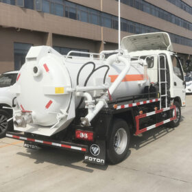 FOTON 8 Ton Small Vacuum Sewer Truck Back Detail