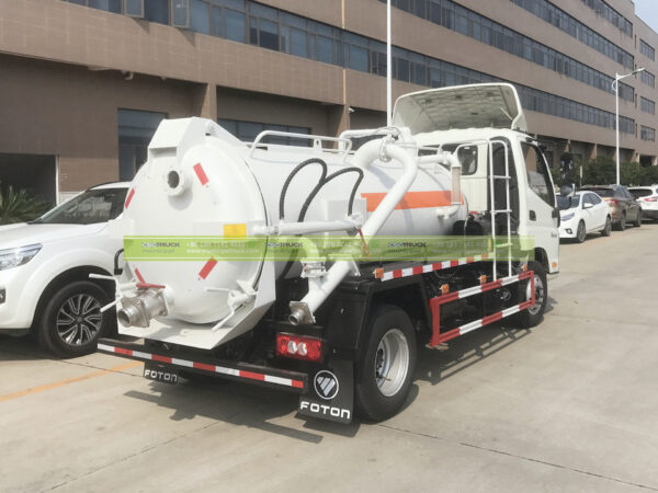FOTON 8 Ton Small Vacuum Sewer Truck Back Detail