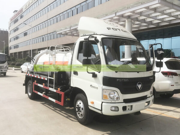 FOTON 8 Ton Small Vacuum Sewer Truck Front