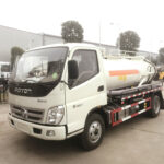FOTON 8 Ton Small Vacuum Sewer Truck Right Front