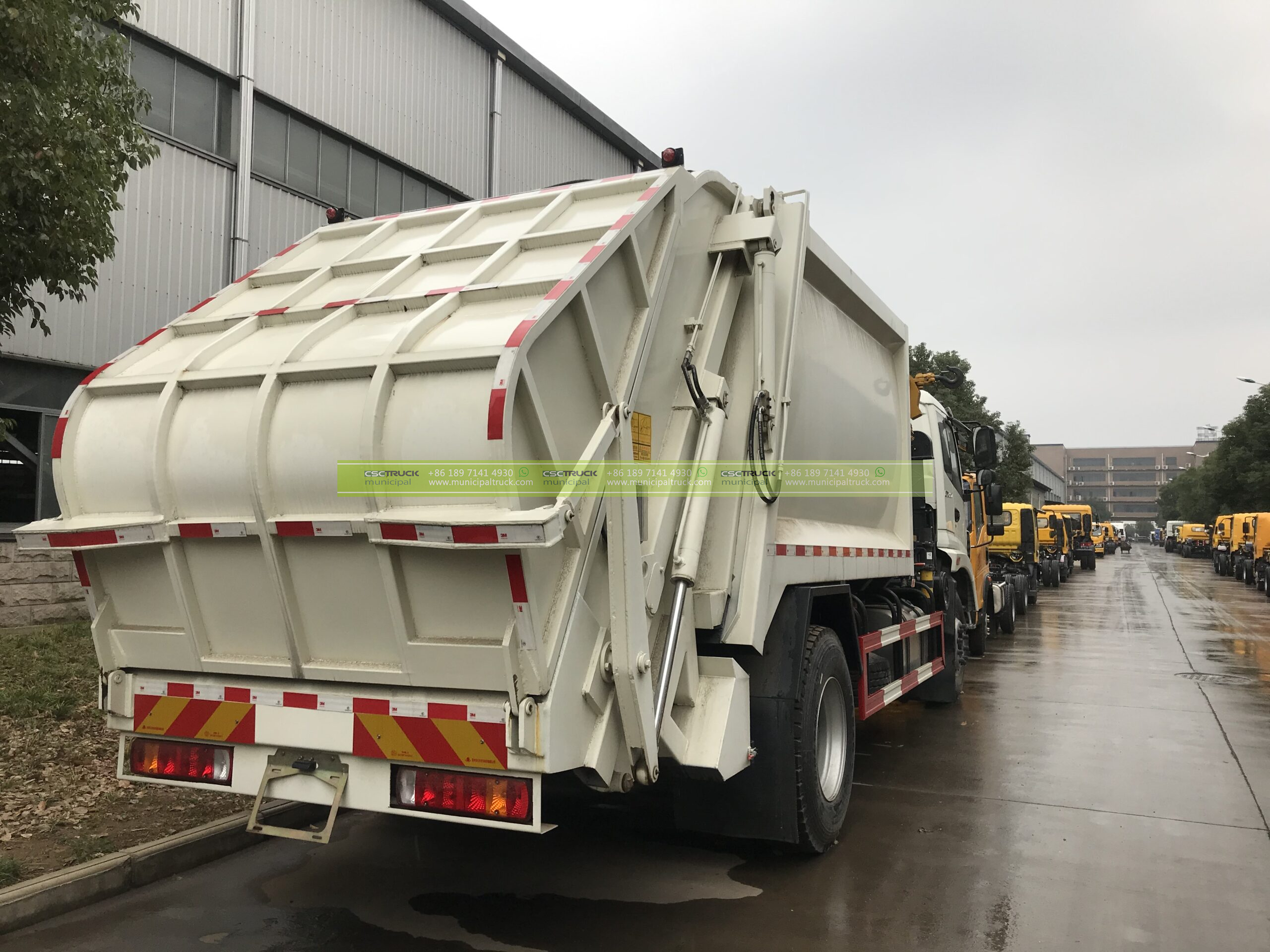 FOTON Rear Loader Refuse Garbage Truck Back FOTON Rear Loader Refuse Garbage Truck Back