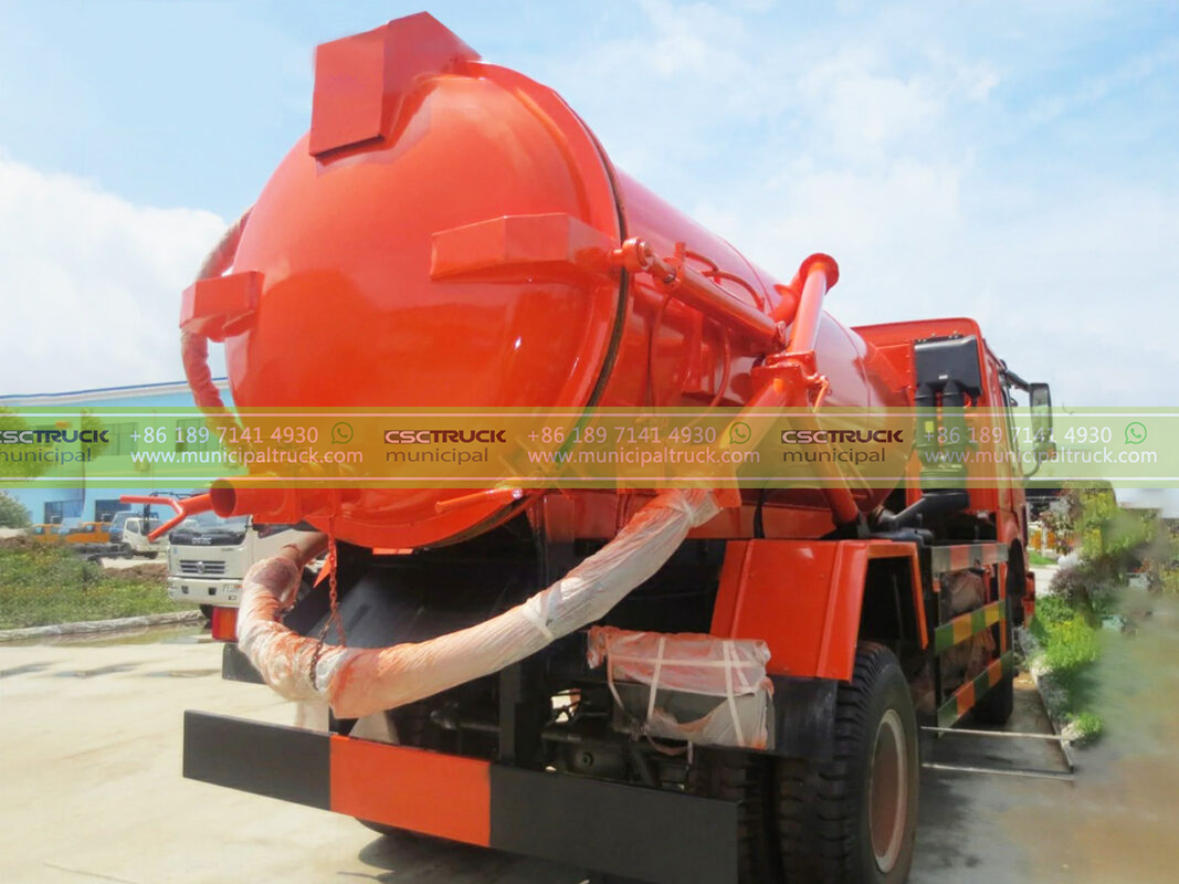 HOWO 16 Ton Sewer Tanker Truck Red Back Details