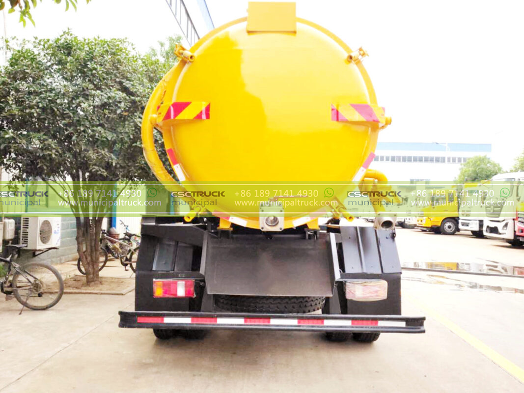 HOWO 8 Ton Sanitary Septic Truck Yellow Back