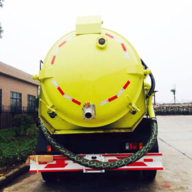 ISUZU 16 Ton Septic Vacuum Truck Back Details