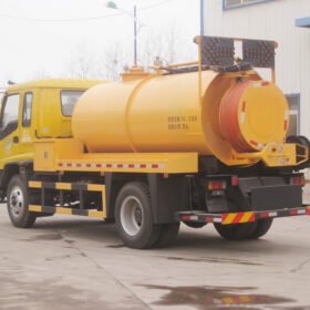 ISUZU 16 Ton Septic Vacuum Truck Yellow Back