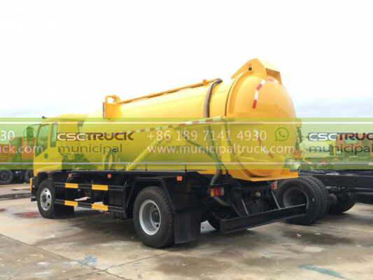 ISUZU 18 Ton Municipal Liquid Waste Tanker Yellow Back Details