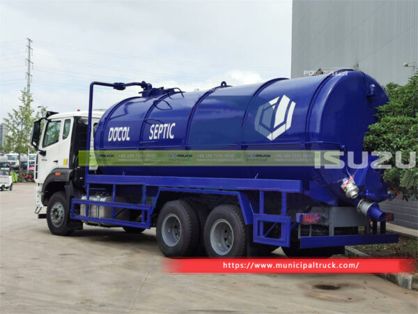 ISUZU GIGA 25 Ton Vacuum Truck Back