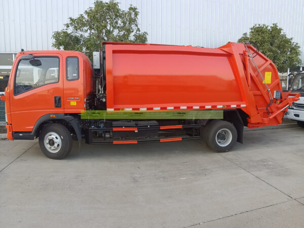 Mini Bin Lifter Garbage Compact Truck Body