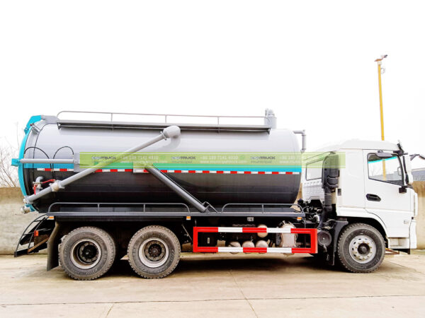 SHACMAN 15000 Liters Vacuum Tank Truck Side