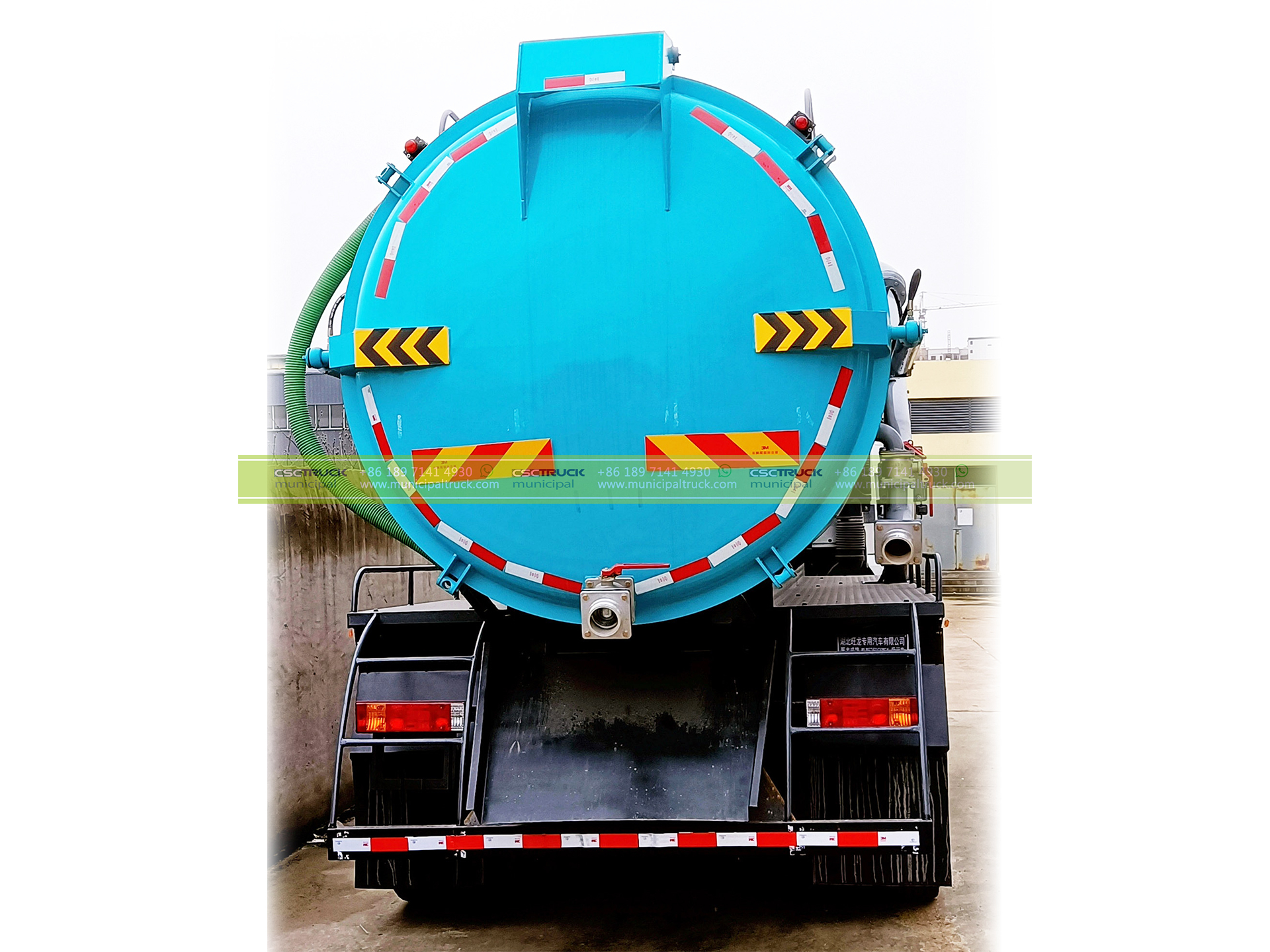 SHACMAN 15000 Liters Vacuum Tank Truck 5 SHACMAN 15000 Liters Vacuum Tank Truck Back