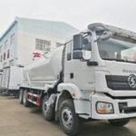 SHACMAN 18000 Liters Septic Suction Truck Left Details