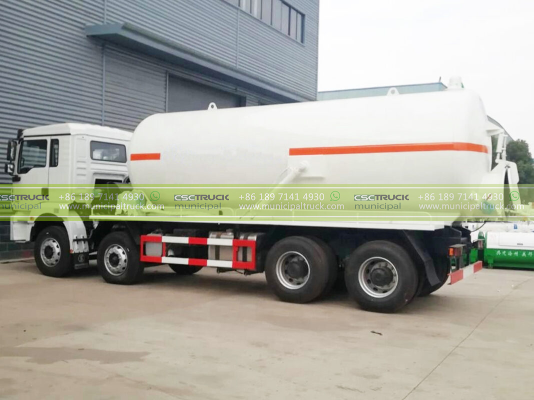 SHACMAN 25 Ton Sewer Suction Truck White Right Side
