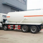 What Material Is Best for a Sludge Collector Truck Tank Body? SHACMAN 25 Ton Sewer Suction Truck White Right Side