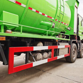 SHACMAN 25 Ton Sewer Suction Truck Green Side Details