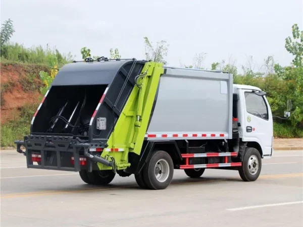 DFAC Garbage Rear Tipper Truck Right Body