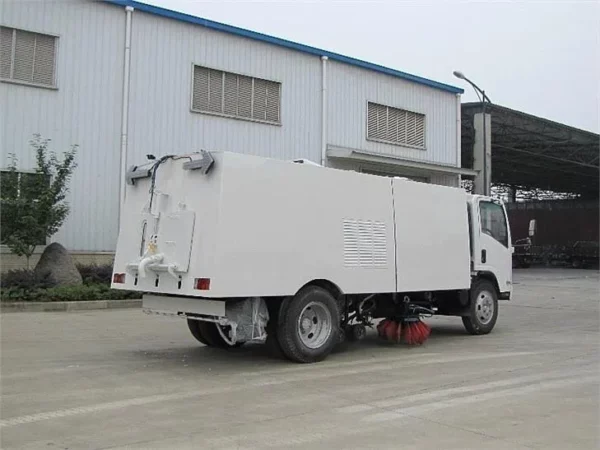 ISUZU Road Sweeping Truck Body Side