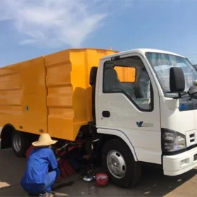 ISUZU Vacuum Street Sweeper Truck