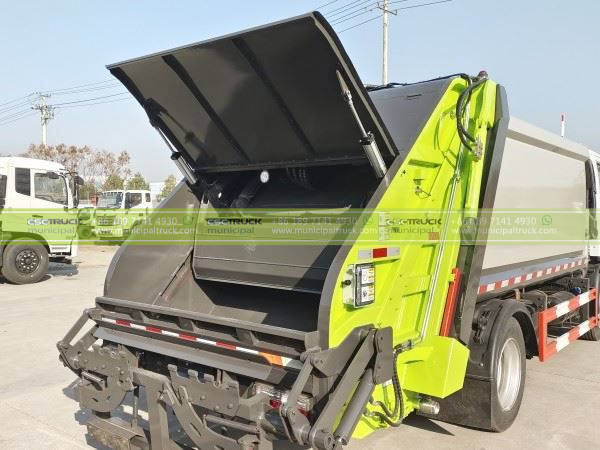 FOTON Multi-control Garbage Compactor Truck Loader Details FOTON Multi-control Garbage Compactor Truck Loader Details