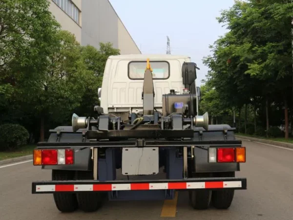 Pull Up Hook Lift Garbage Truck With Crane Very Back