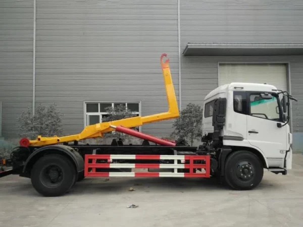 Pull Up Hook Lift Garbage Truck With Crane Body