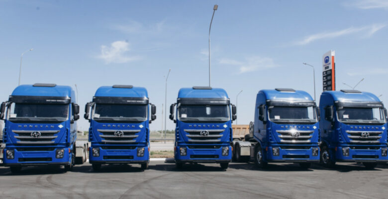 CSCTRUCK Hongyan Trucks ship to Russia 3