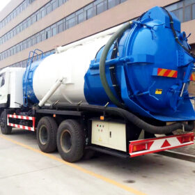 DONGFENG 25 Ton Sewer Vacuum Truck Blue Back Details