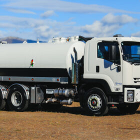 ISUZU GIGA 25 Ton Vacuum Truck White Left Side