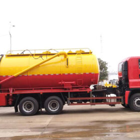 ISUZU GIGA 25 Ton Vacuum Truck Yellow Left