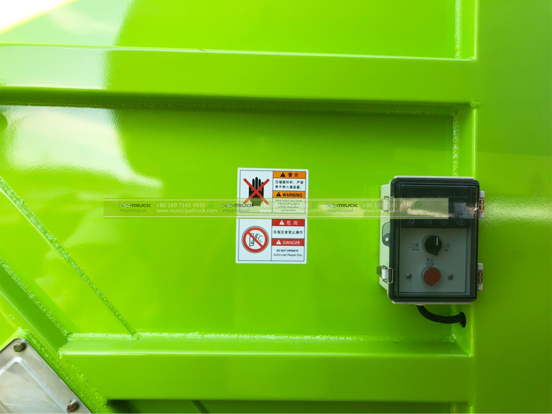 SHACMAN 14CBM Waste Compactor Truck Body Part SHACMAN 14CBM Waste Compactor Truck Body Part