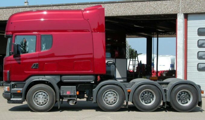 Scania Longline V8 Red