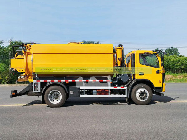 Truck Mounted Combination Sewer Cleaner Yellow Left