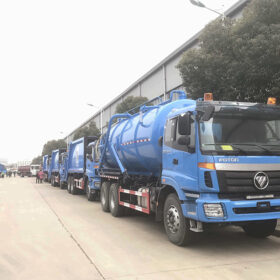 Vacuum Sewer Trucks Delivery to Somalia