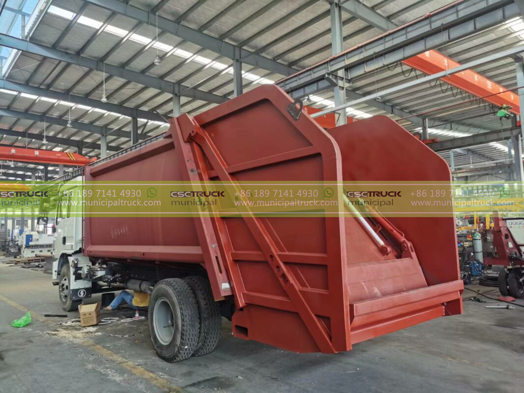 SHACMAN 14CBM Waste Compactor Truck Right Back