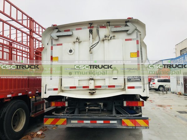 DONGFENG Tianjin KR Sewer Sweeper Truck Left and right working lights