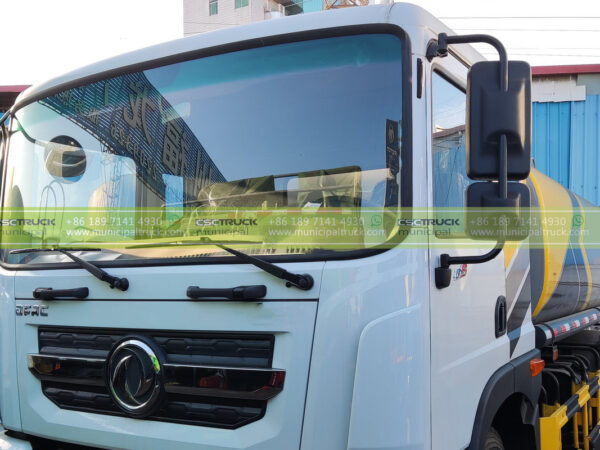 DONGFENG Small Water Sprinkler Truck Head
