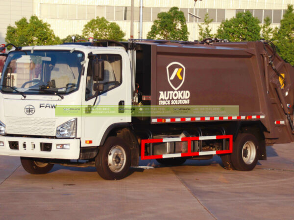 FAW Waste Compactor Recycling Truck Front Side