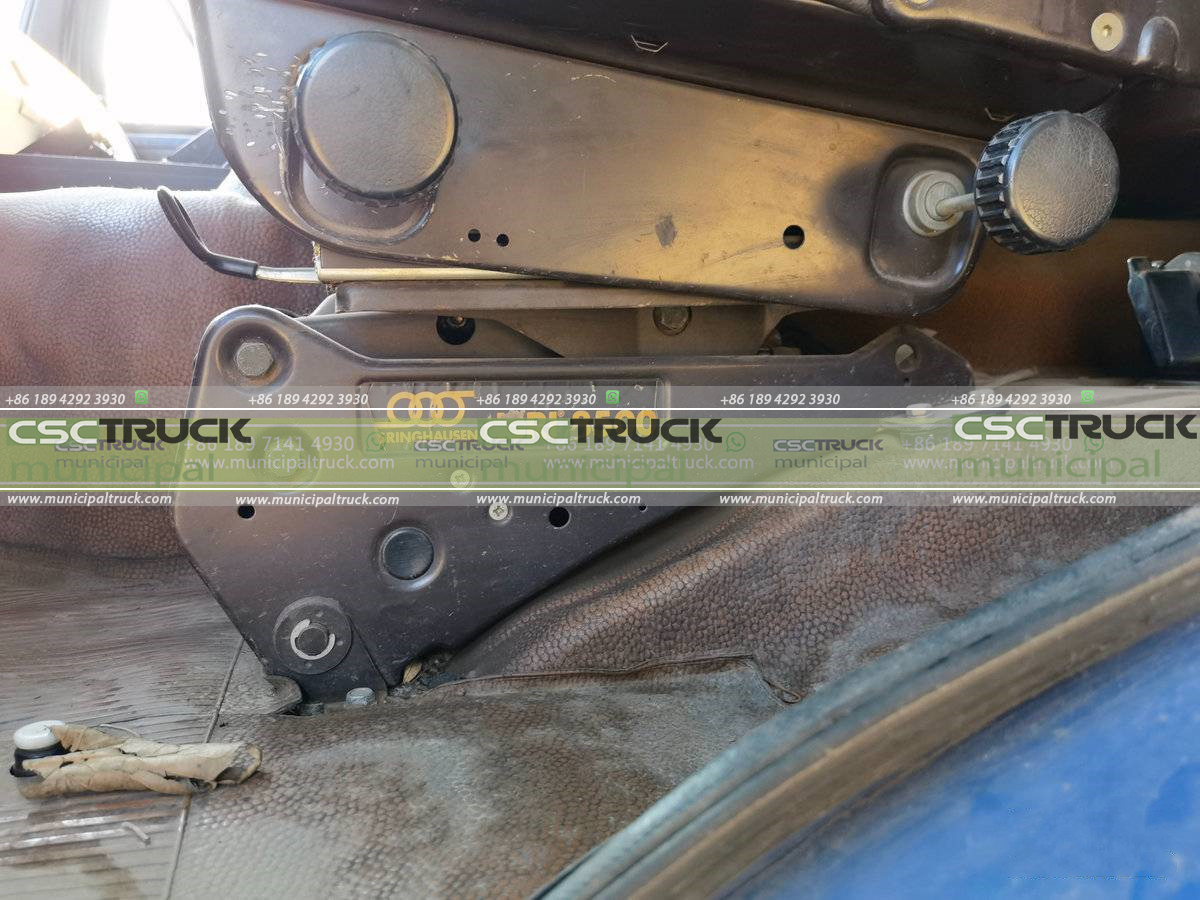 NG80 Classic Benz Truck Transfer Seat