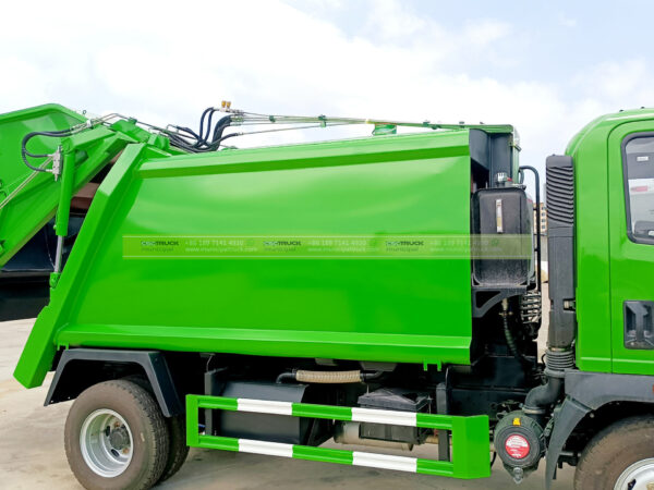 SINOTRUK 10CBM Waste Compactor Truck Body